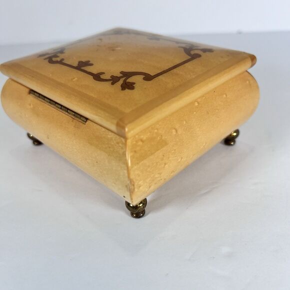 VTG Jewelry Music Box For Rings Made In Italy 4.5” San Francisco Music Box Co. - Picture 4 of 15